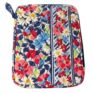 Vera Bradley Quilted Floral Tracker Sleeve in Lola 10"x8"‎